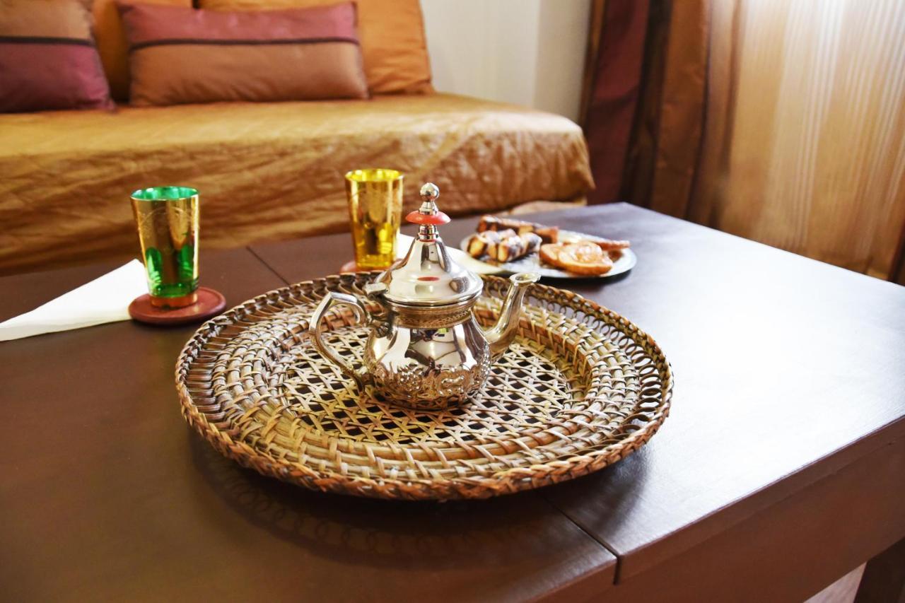 Puerta Real Apartamentos Севилья Экстерьер фото